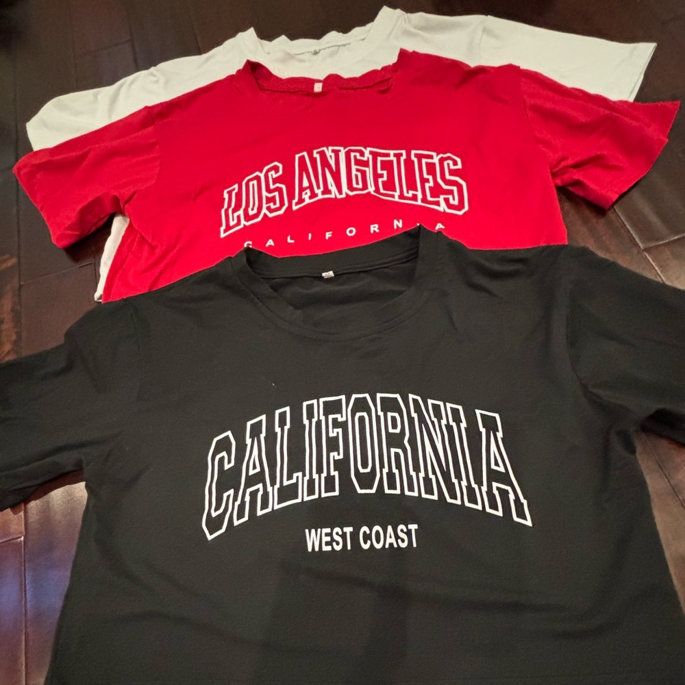 NWOT: 3 Piece Cropped Baggy Shirts With Location Print